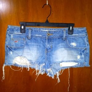 Hollister Low Rise light Wash Jean Shorts size 11